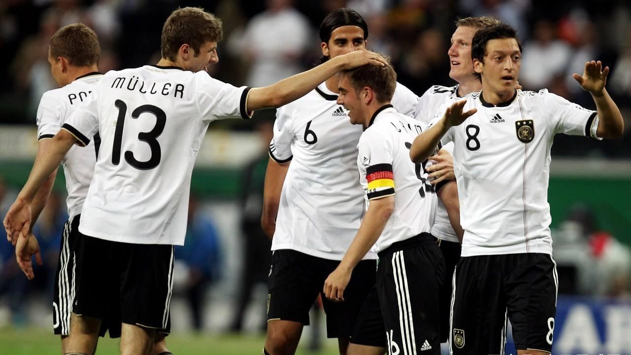 德国队绝杀印尼队，黄鸭组合带队取胜的简单介绍