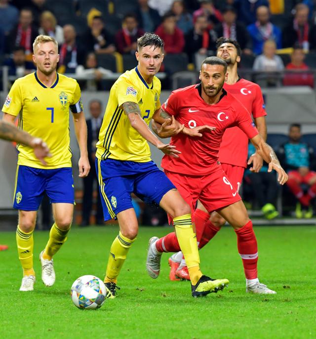 瑞典队翻盘奥地利队，马龙统治全场